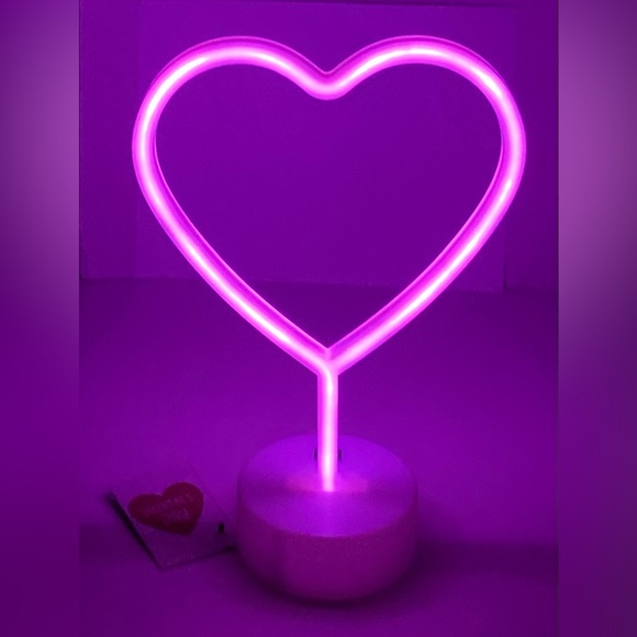 LED Neon Heart Sign - NEW! - Picture 1 of 5